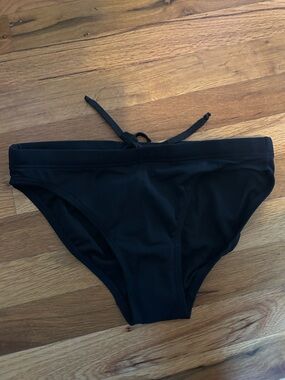 TYR women’s medium swim bottom NWT